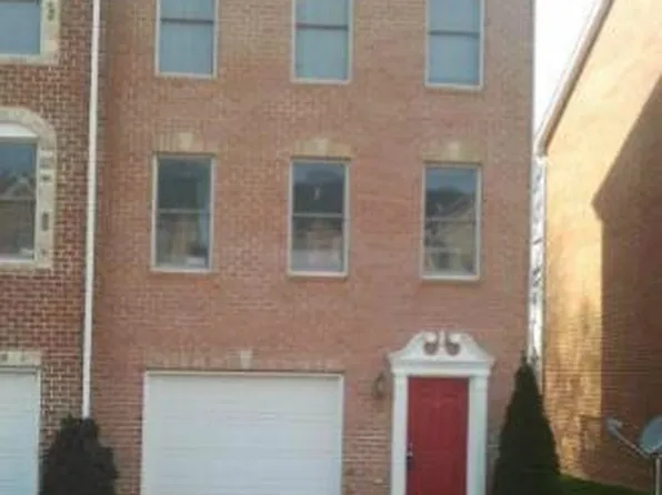 525 Papa Ct, Hagerstown, MD 21740