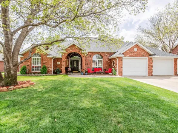 1916 Cheyenne Trl, Dalhart, TX 79022