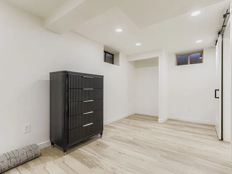 3540 Newport St — Photo 5