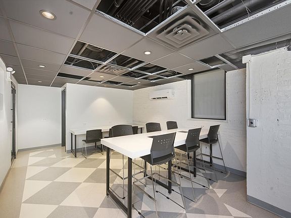 5th image of 1140-45 N Lasalle St #389