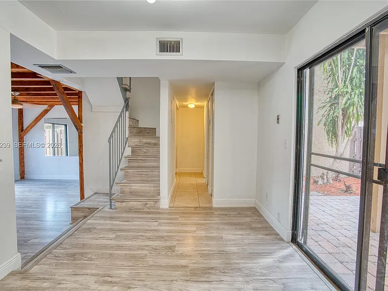 8015 SW 21st Ct #8015 — Photo 12