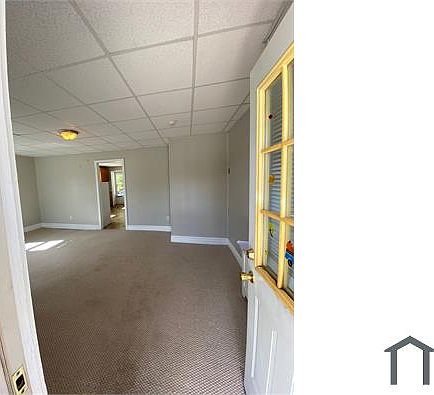 1st image of 26 Pleasant St #1