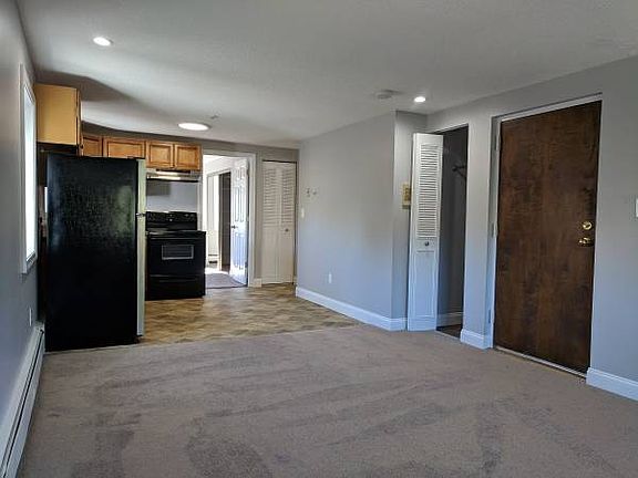 2nd image of 31 6th Ave #3