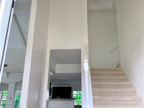 3rd image of 11026 Sagemeadow Ln