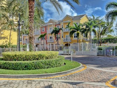 2333 Vintage Dr, Lighthouse Pt, FL, 33064