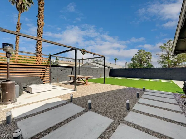 5646 Ibanez Ave, Las Vegas, NV 89103