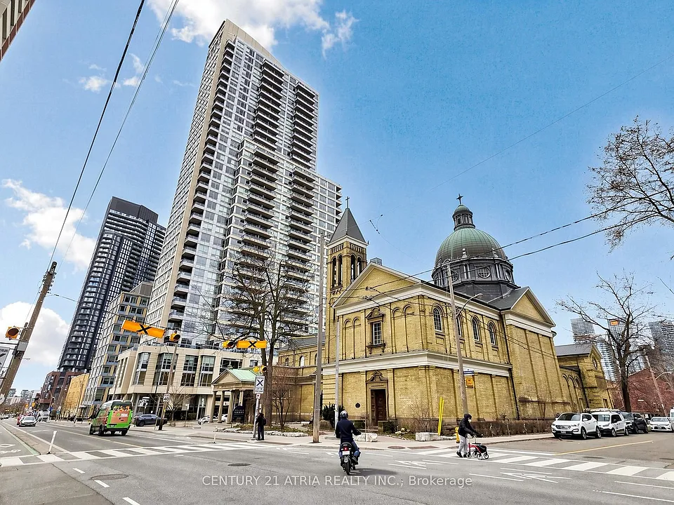 500 Sherbourne St #1401