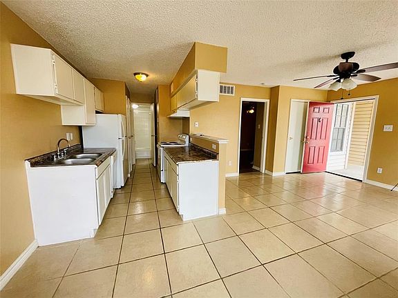 5th image of 2750 Holly Hall St APT 1115