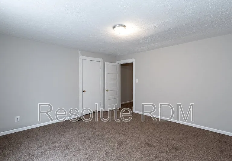 1920 Sugar Grove Ave — Photo 19
