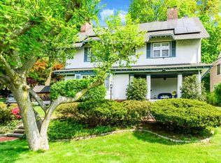 72 Laurel Pl, New Rochelle, NY 10801