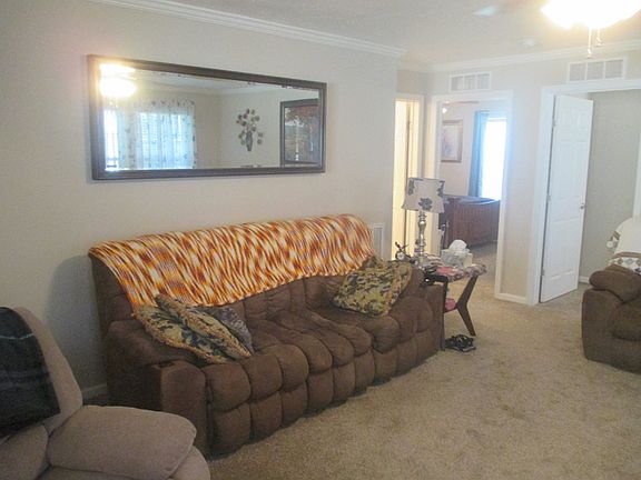 5th image of 301 Bullard St