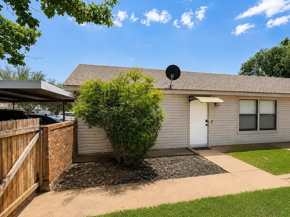 11227 Golden Triangle Cir, Fort Worth, TX 76244