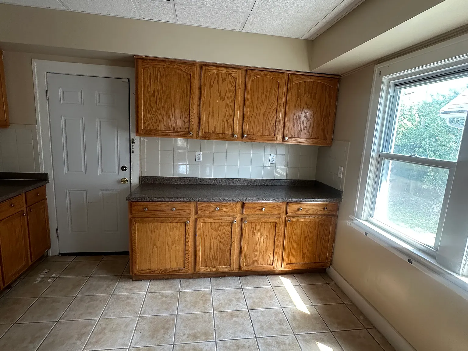 2 bed, $1,200 — Photo 4