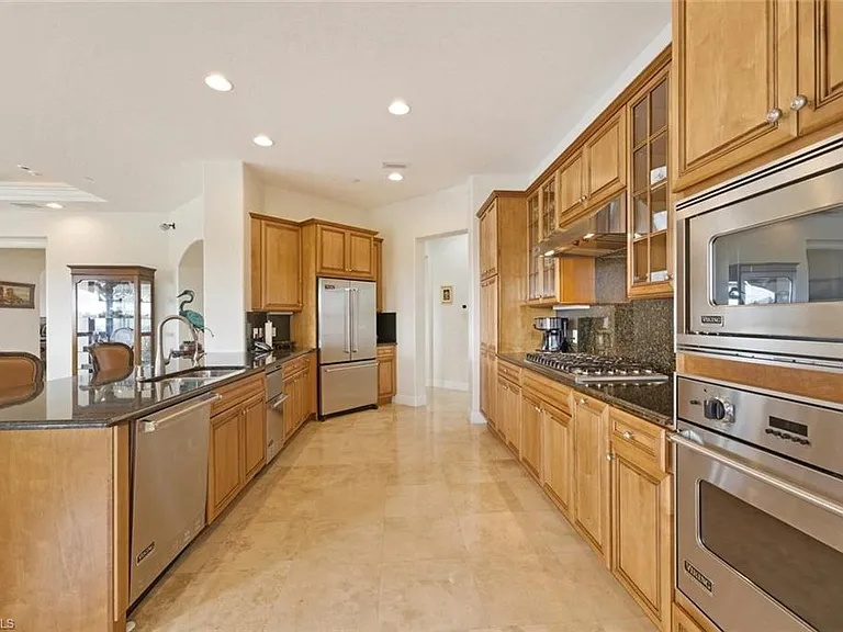 2538 Marquesa Royale Ln #Penthouse 5-301 — Photo 23