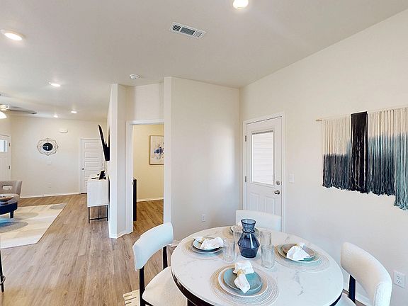 7th image of this home