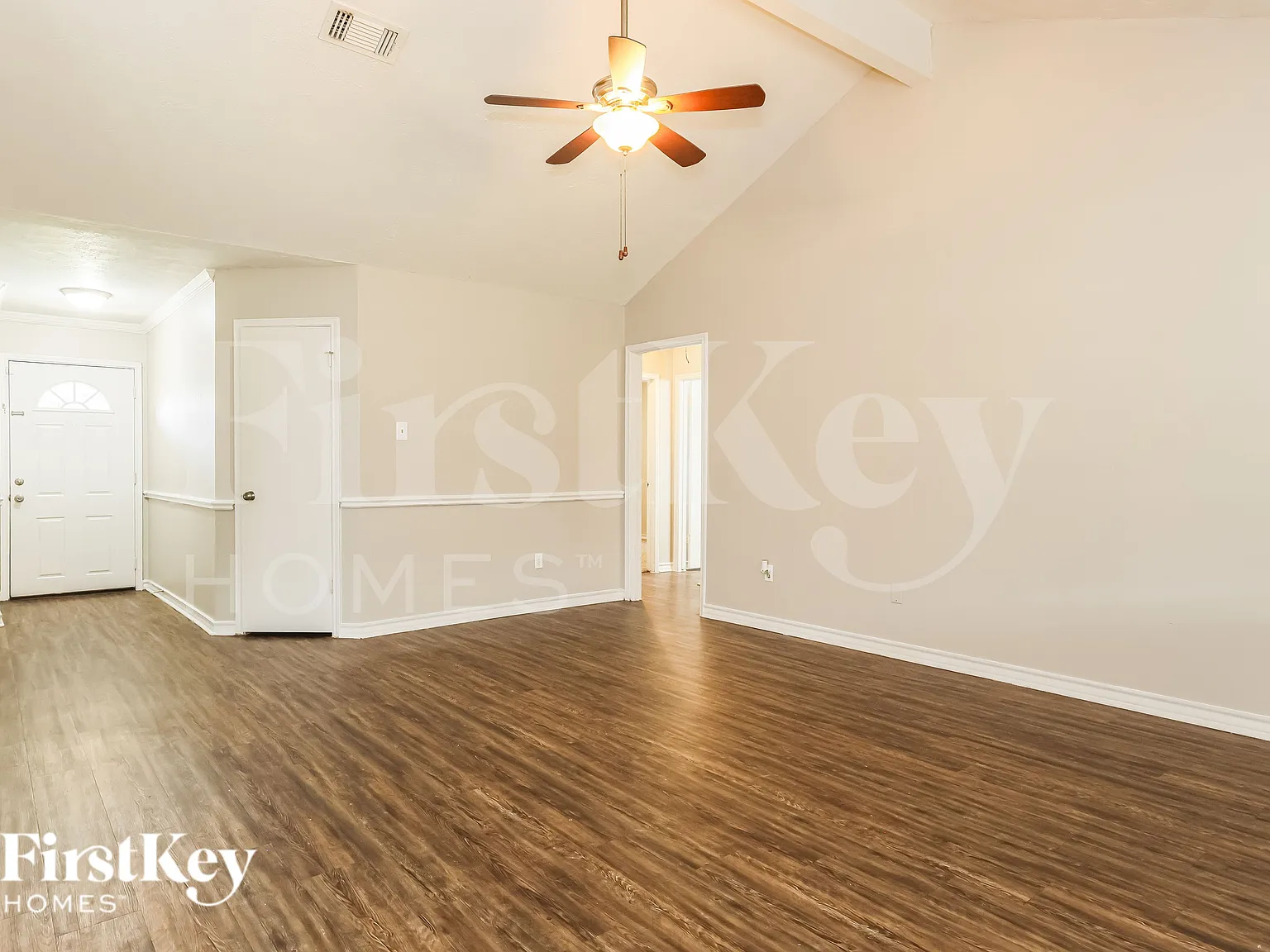 3 bed, 2.0 bath, 1226 sqft, $1,550 — Photo 4