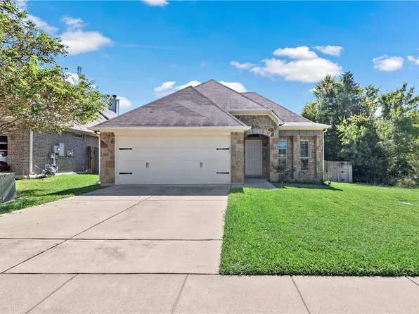 2100 Ella Ln, Bryan, TX 77802