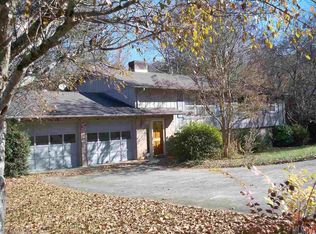 807 Manchester St SW, Lenoir, NC 28645