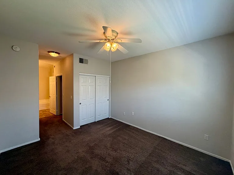 2291 W Horizon Ridge Pkwy #6231 — Photo 29