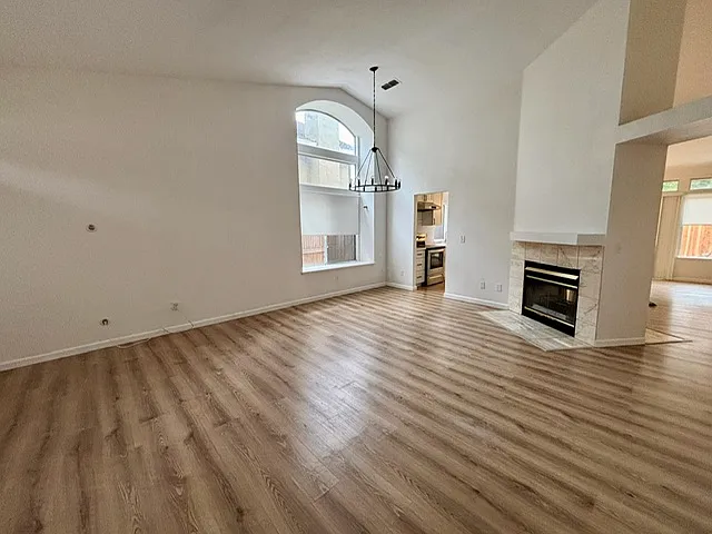 6818 Richlands Way — Photo 3