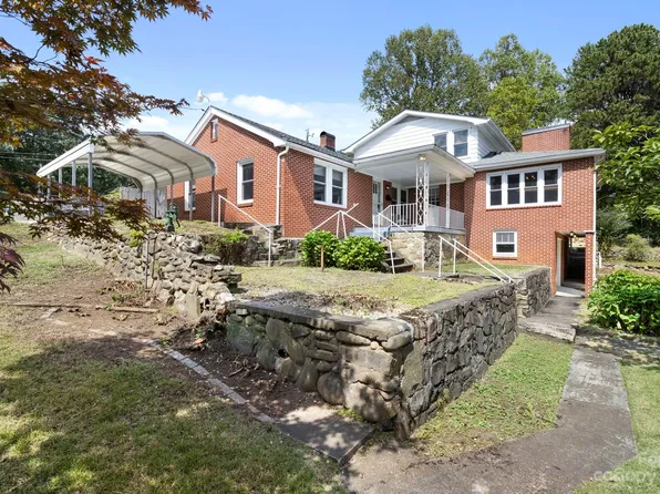 55 Dunsmore Ave, Black Mountain, NC 28711