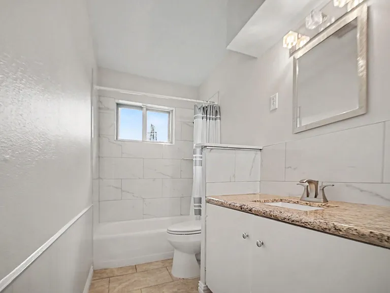 5726 Ettrick Dr — Photo 9