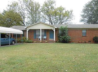 127 Dora Dr, Brownsboro, AL 35741