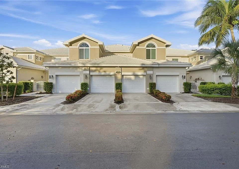 4705 Hawks Nest Way #102