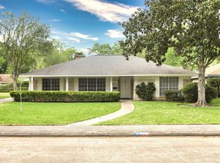 1609 Beachcomber Ln, Houston, TX 77062