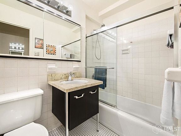 5th image of 7 E 14th St APT 1129