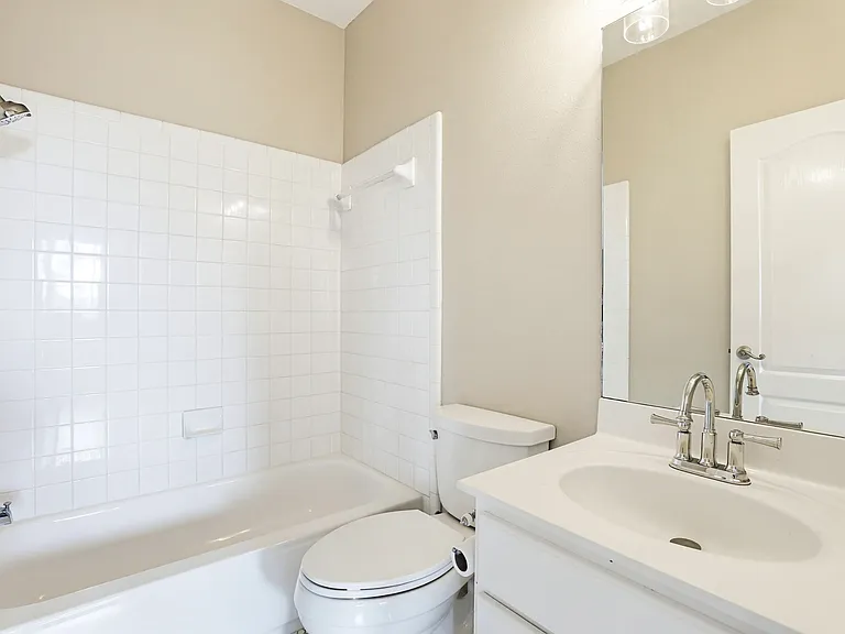 422 Pease Holw — Photo 36