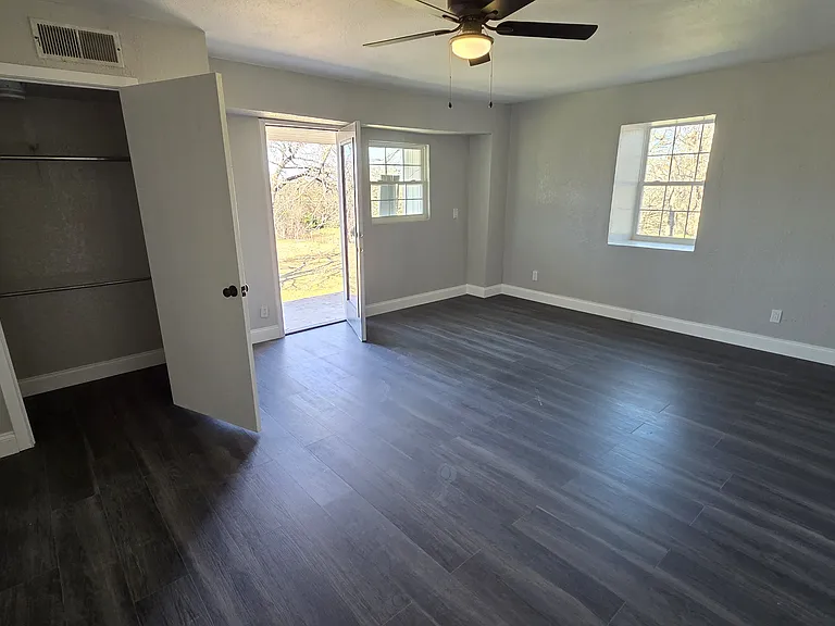 4340 Danny Dr — Photo 11