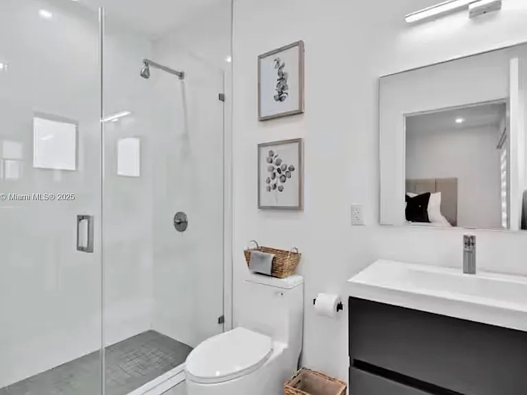 9958 SW 216th St — Photo 12