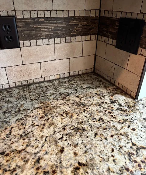 5972 N London Ave — Photo 18