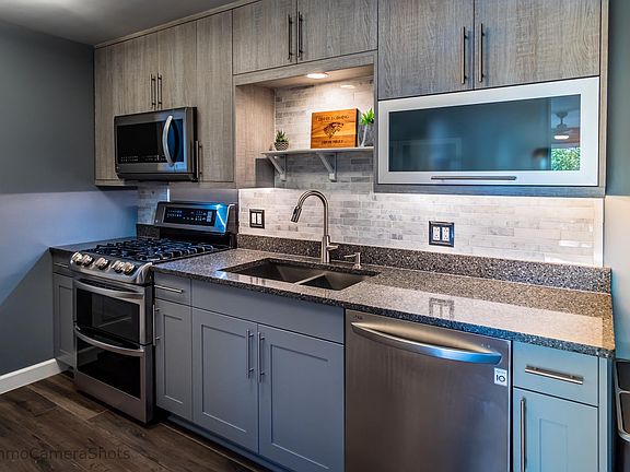 4th image of 259 Stoneybrook Ln APT 2A