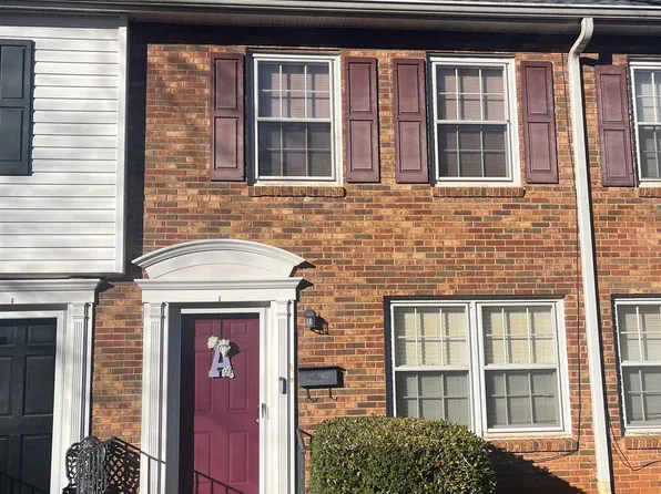 1464 Dover Rd APT E, Spartanburg, SC 29301