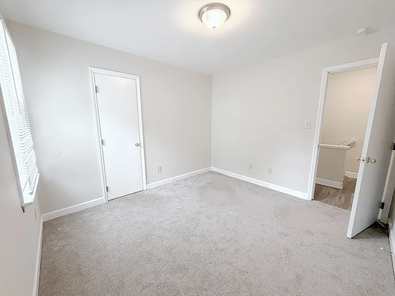 433 Creekway Dr — Photo 32