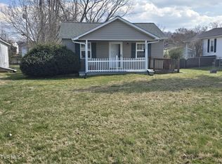 1308 E Chilhowie Ave, Johnson City, TN 37601