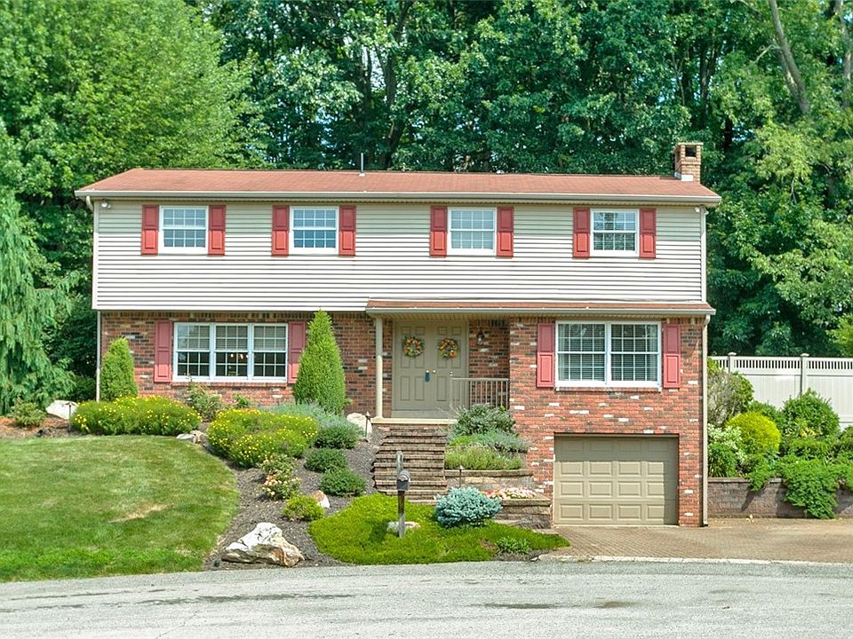 1st image of 626 Courtview Dr