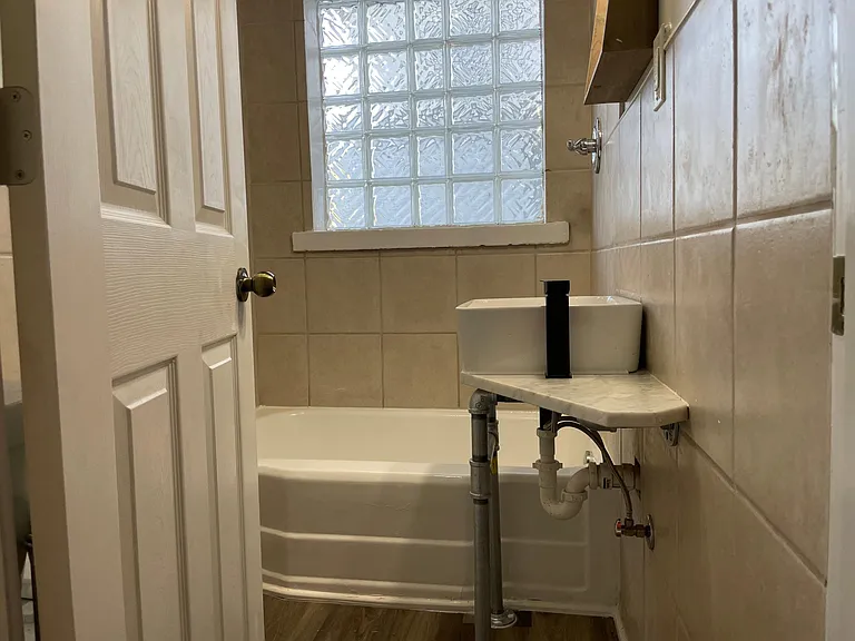 2940 N Squirrel Rd #1 — Photo 14
