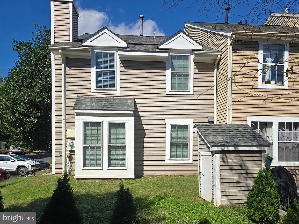 2 bed, 1.0 bath, 960 sqft, $2,100 — Photo 3