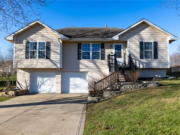 2118 Glenside Rd, Kearney, MO 64060