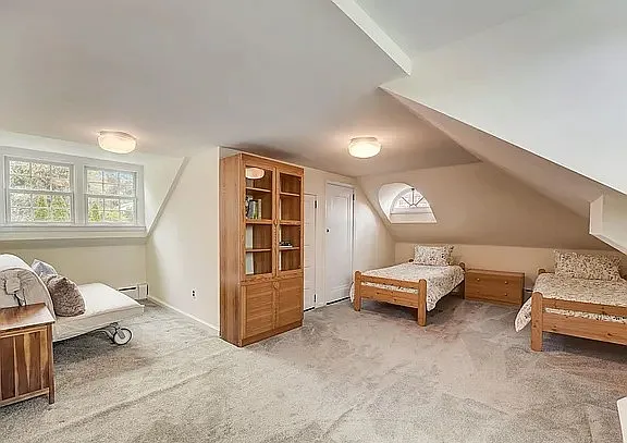 307 Waring Rd — Photo 43