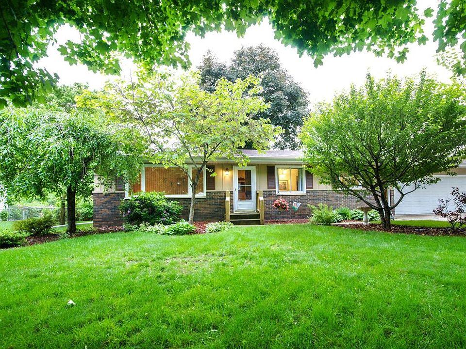 1st image of 1802 Maiden Ln
