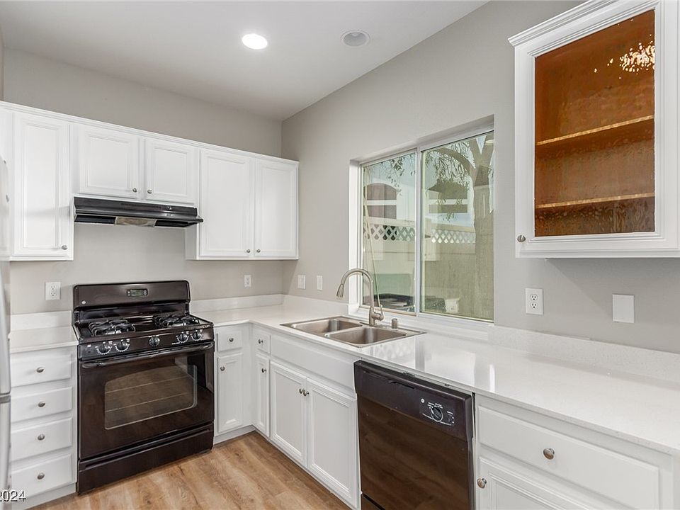 1st image of 1550 Evening Spirit Ave