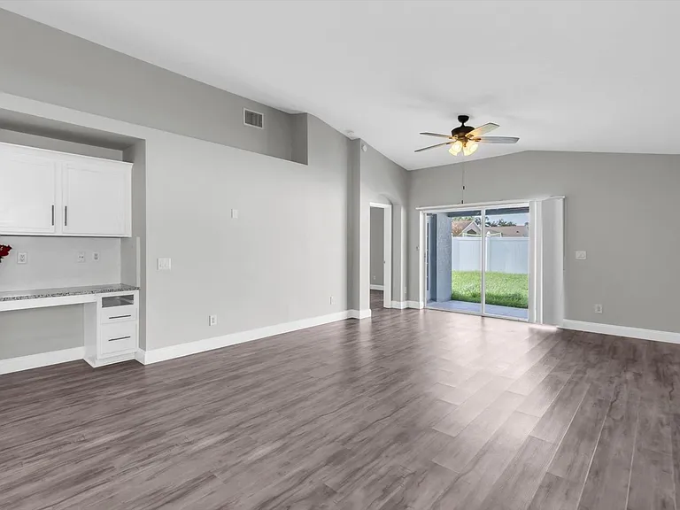 3335 Clover Blossom Cir — Photo 23