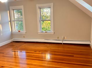 65 Hillside Ave FLOOR 3, Providence, RI 02906