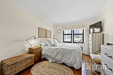 Rented by (Legacy) Elegran