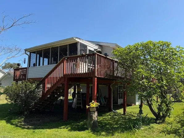 141 Williams Dr, Knotts Island, NC 27950