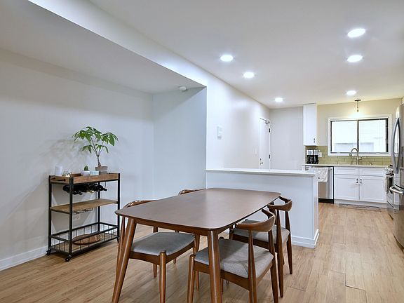 5th image of 2147 N Harlem Ave Front 116